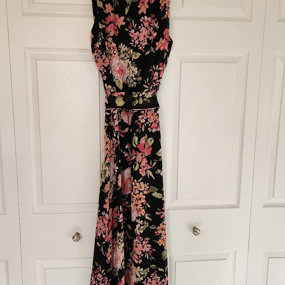 Spring dress - Picture 2 of 2